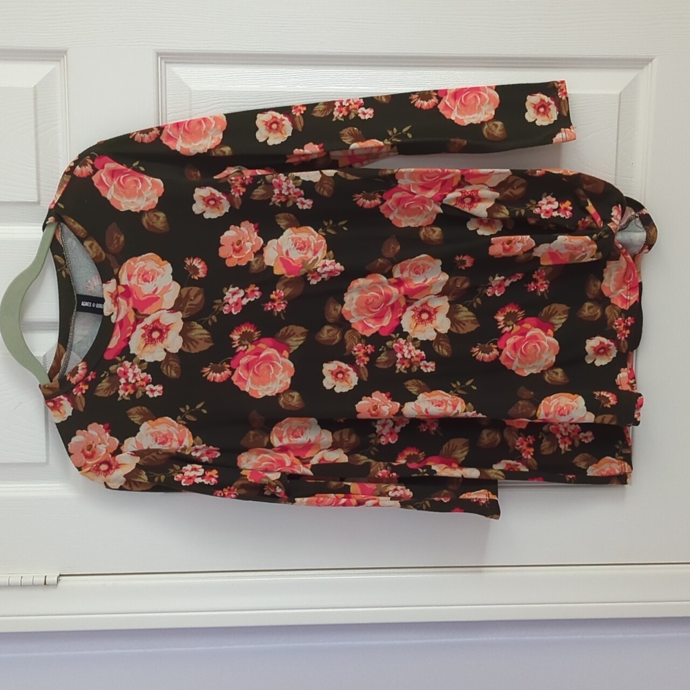 Agnes & Dora Floral Tunic Side Twist Top Size XS